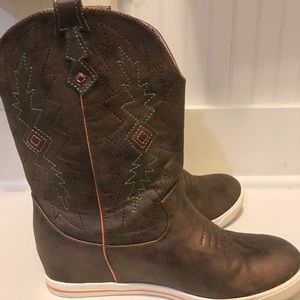 Wedge cowboy boots